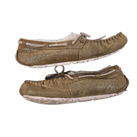 Ugg Dakota Suede Slipper Glitter Tan Breast Cancer Ribbon Moccasin Slippers 6 - Picture 8 of 11